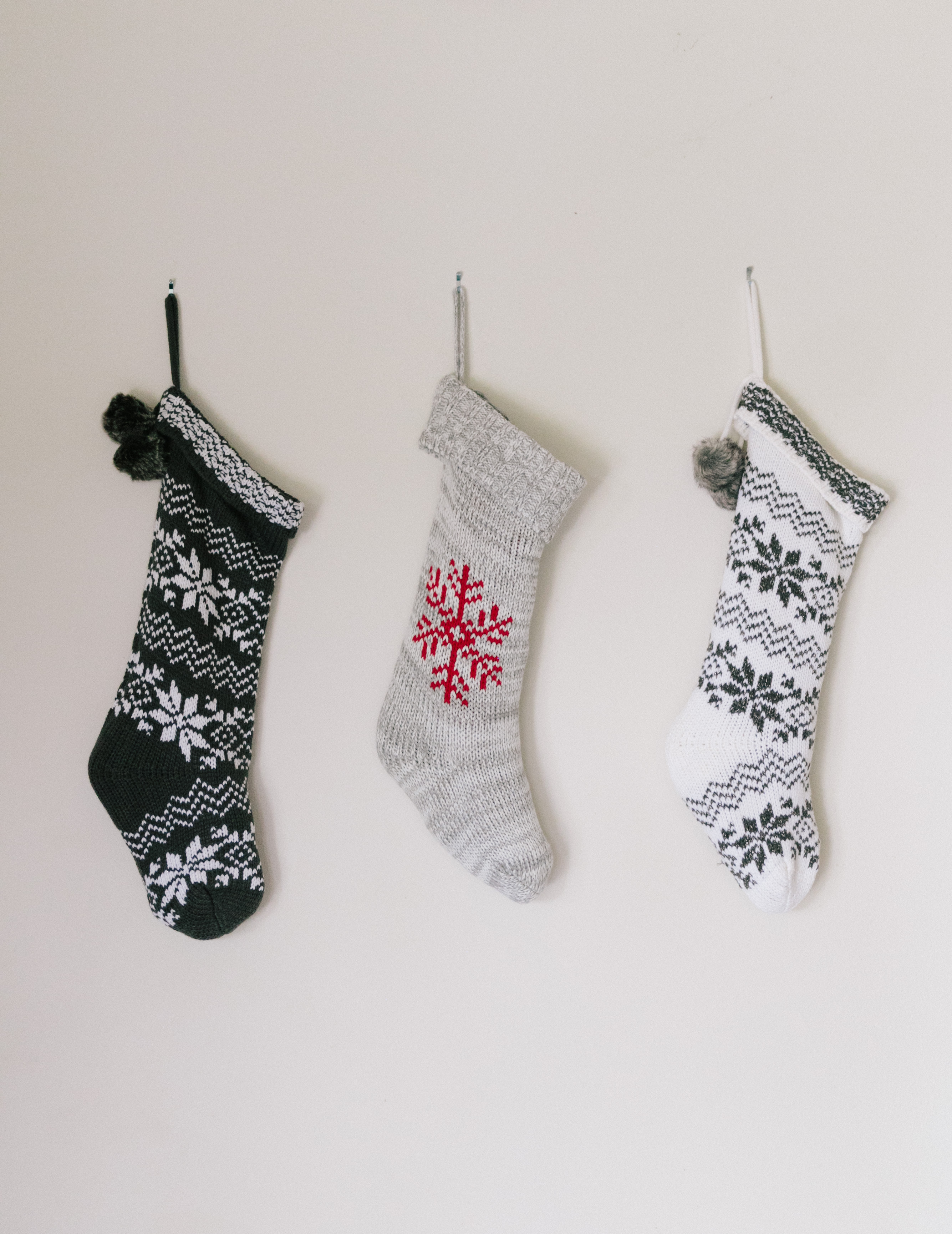 Target Stockings | Knitted Stockings | Vintage-Inspired Christmas Decor | elanaloo.com