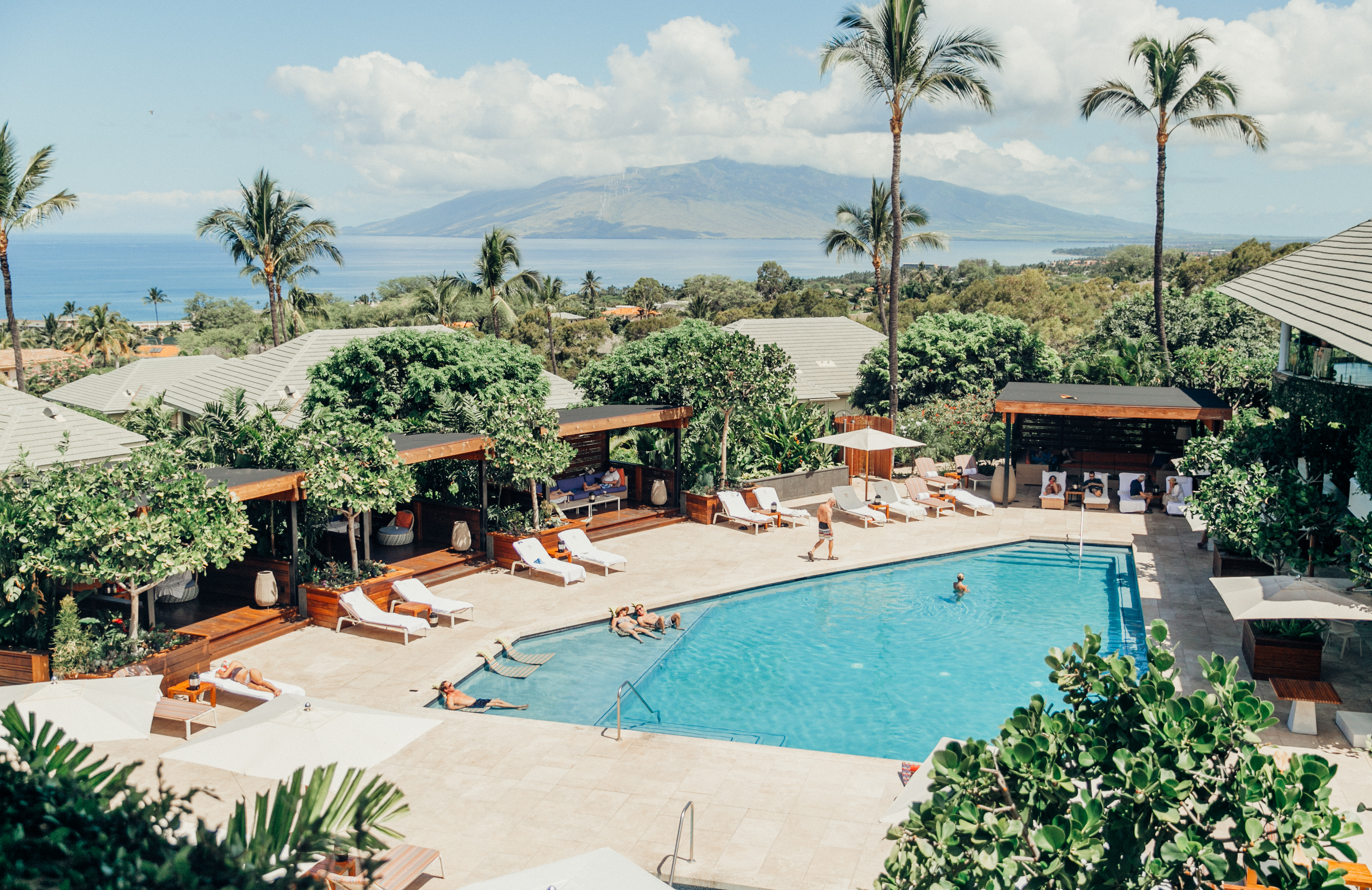 Best Hotels in Maui in this Maui Travel Guide via @elanaloo & elanaloo.com