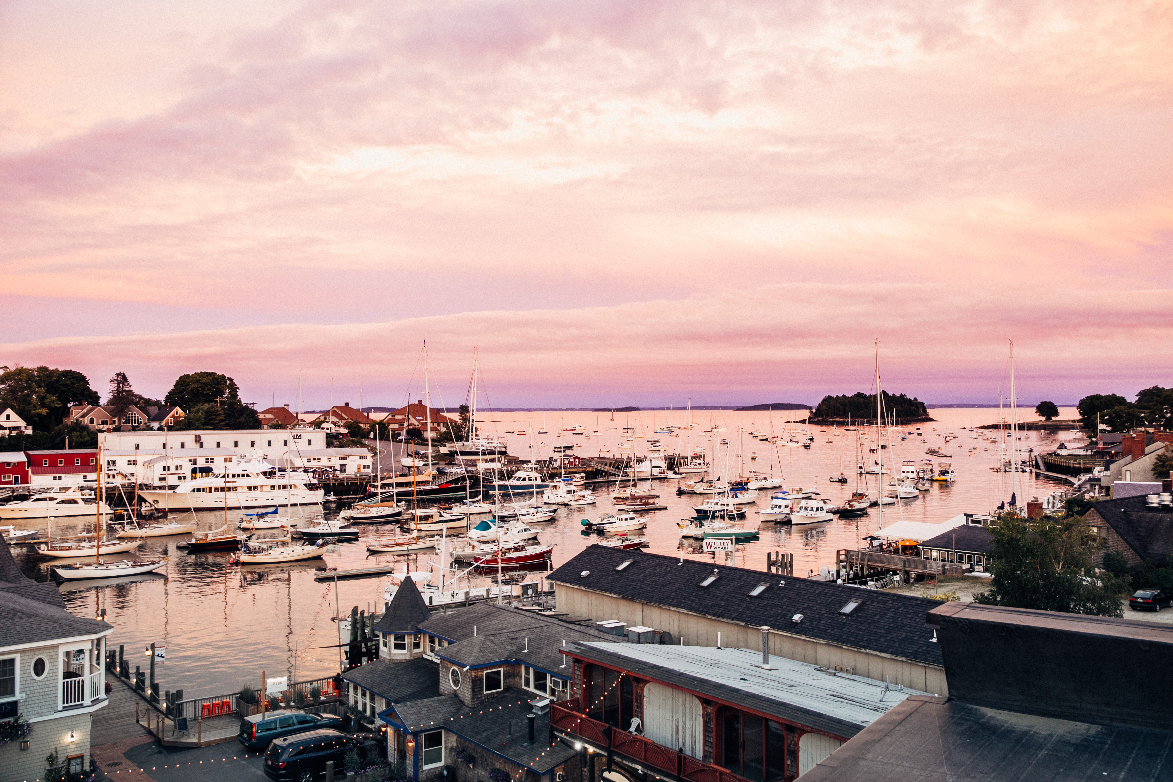Historic Boutique Hotel in Maine | 16 Bay View Hotel | View of Camden Harbor at Sunset | Best Places to Stay in Maine | Best Hotels on the Coast of Maine | Where to stay in the coastal towns of Maine | Travel Guide to the coast of Maine | How to Experience Maine | Camden, Maine | Best of Maine via Travel Blogger @elanaloo + elanaloo.com