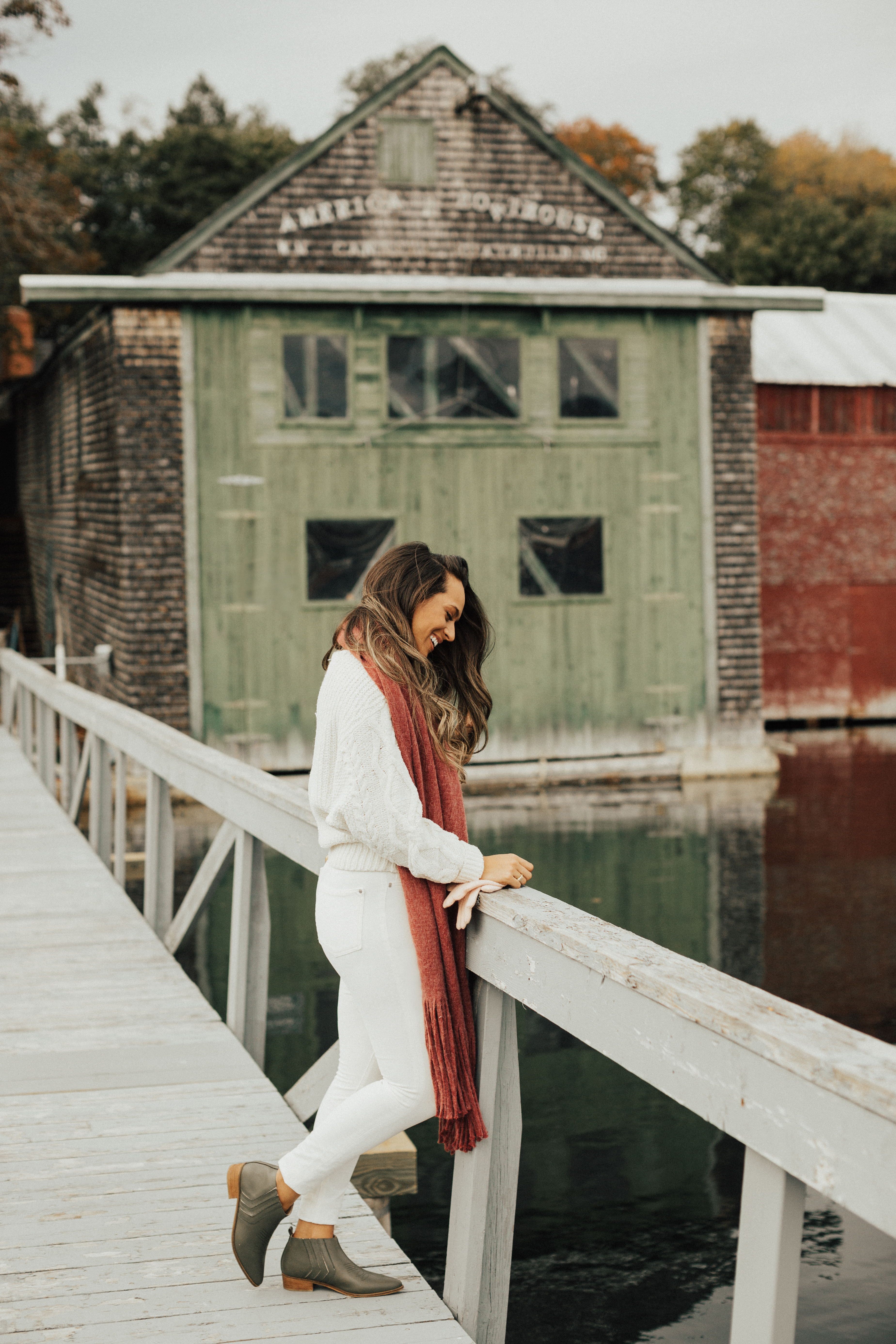 Featured On Anthropologie | White Anthropologie Sweater, Cozy Fall Scarf, Perfect White Jeans | Shades of Fall | Fall Fashion feature with Anthropologie | Fall Trends with Travel Blogger Elana Jadallah | Best Looks of Fall with Anthropologie | Exploring Camden Maine | Travel Diary Camden Maine via @elanaloo + elanaloo.com