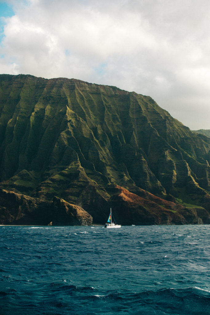 Sailing the Nā Pali Coast of Kauai via @elanaloo + elanaloo.com Heading to Hawaii? Here are some Intuitive Ways To Manage Travel Anxiety - via @elanaloo + elanaloo.com